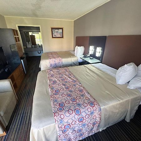 Discovery Inn Лафайетт Экстерьер фото